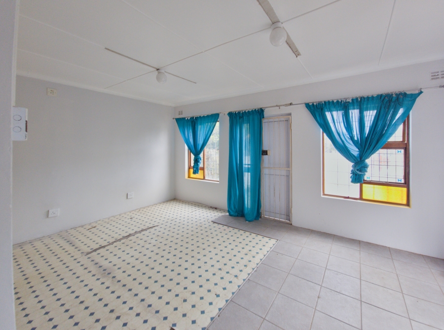 3 Bedroom Property for Sale in Cambridge Eastern Cape